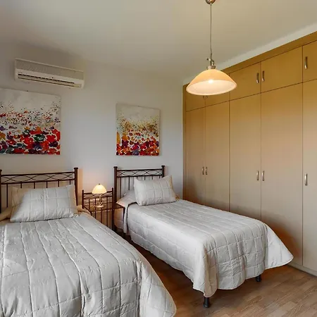 Aphrodite Hills Junior Junior Fz02 Air Conditioning 3 Bedrooms Villa